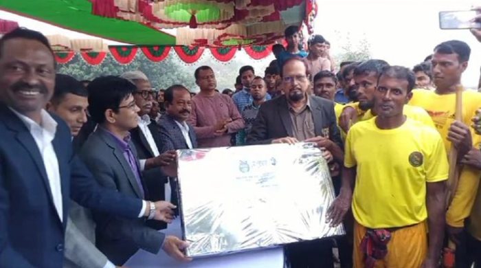 পুরস্কার বিতরণ