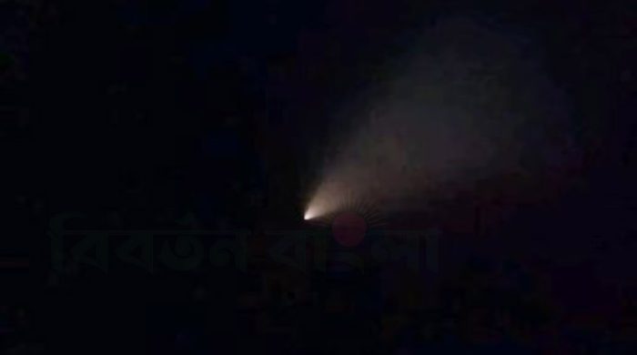 মেহেরপুরের আকাশে রহস্যময় আলোকচ্ছটা