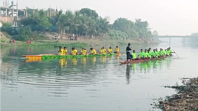 নৌকা বাইচ প্রতিযোগিতা