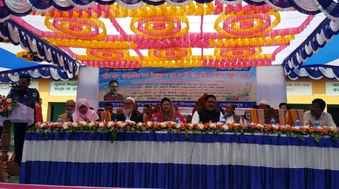 গাংনীতে ভবন উদ্বোধন ও নবীন বরণ অনুষ্ঠিত