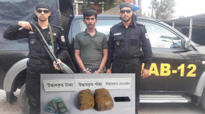 গাংনীতে গাঁজাসহ আটক-১