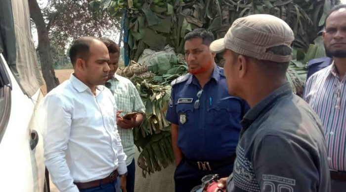 গাংনীতে ট্রলি চালকের ৫০ হাজার টাকা জরিমানা