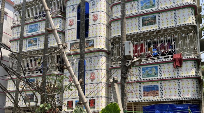 গাংনীতে বহাল তবিয়তে সুদকারবারী নজরুল ও শফি