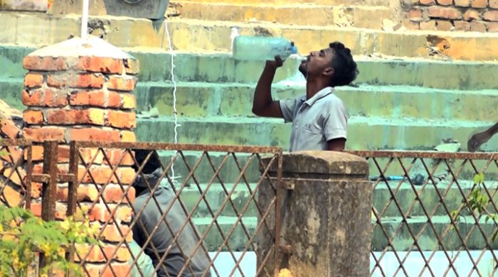 তীব্র তাপদাহে পুড়ছে মেহেরপুর