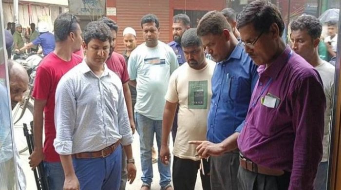 মেহেরপুরে ভ্রাম্যমাণ আদালতের অভিযানে ২ ব্যবসায়ীর জরিমানা