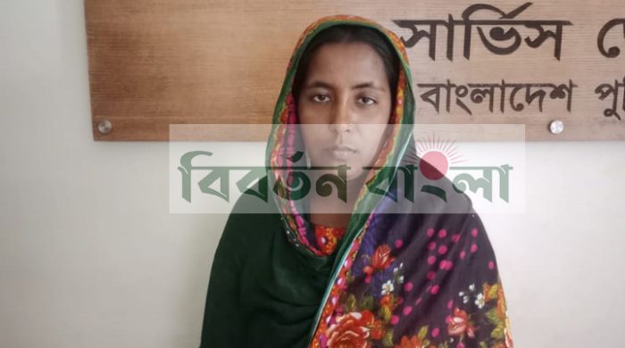 গাংনীতে নারী মাদককারবারি আটক