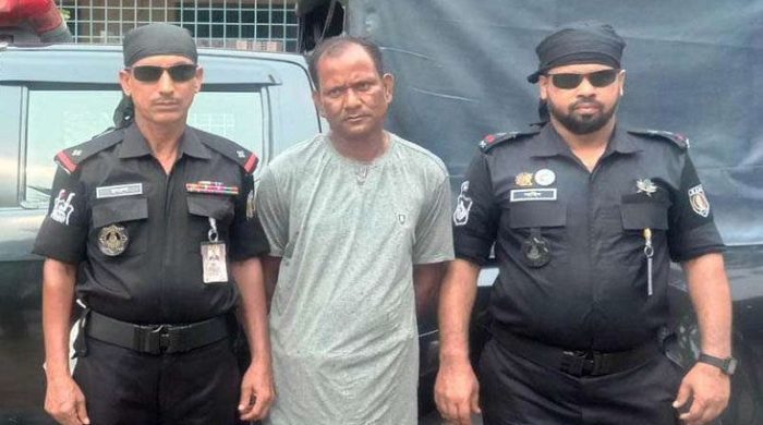 গাংনীতে সাজাপ্রাপ্ত পলাতক আসামি গ্রেফতার