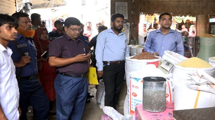 বাজার নিয়ন্ত্রণে মেহেরপুরে অভিযান