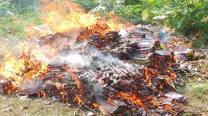 মেহেরপুরে জব্দকৃত গুল পুড়িয়ে বিনষ্ট