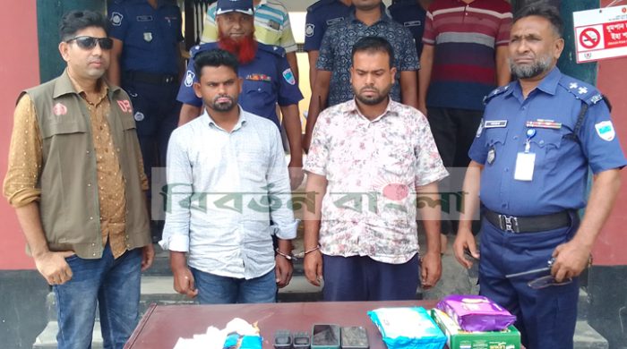 মেহেরপুরে ৯৫০ পিচ ইয়াবাসহ দুইজন আটক