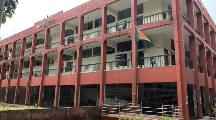 গাংনী পৌর মেয়র ও দুই ব্যাংক ম্যানেজারসহ ৭ জনের নামে গ্রেফতারী পরোয়ানা