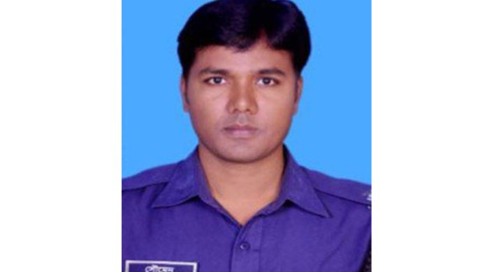 কুষ্টিয়ার আলোচিত তিন খুনের আসামী এএসআই সৌমেন লাপাত্তা