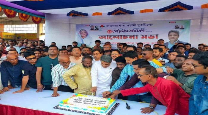 কুষ্টিয়ায় যুবলীগের ৫১তম প্রতিষ্ঠা বার্ষিকী পালন