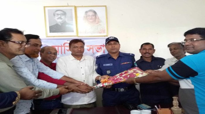 হরিণাকুণ্ডু উপজেলা প্রেসক্লাবের সাংবাদিকদের সাথে নবাগত ওসির মতবিনিময়