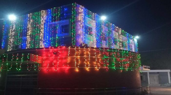 শহীদ বুদ্ধিজীবীদের অবজ্ঞা করে মেহেরপুর পাসপোর্ট অফিসে আলোকসজ্জা
