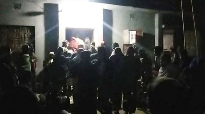গাংনীতে হাত-পা মুখ বাঁধা ছাত্র উদ্ধার