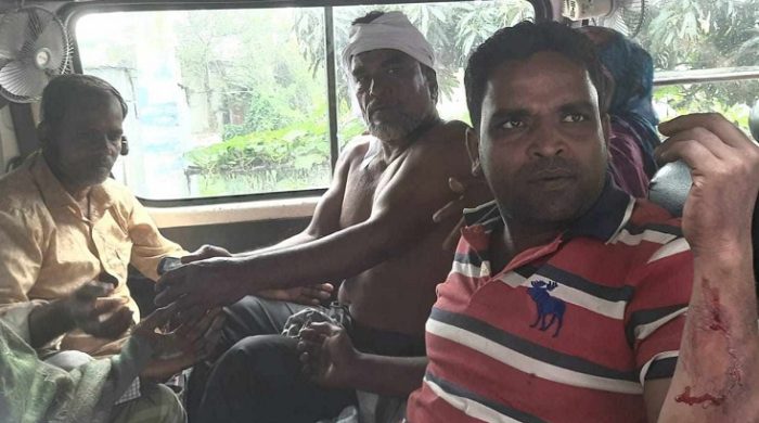 চেয়ারম্যানের গুন্ডা বাহিনী পেটালো দুই ইউপি সদস্যকে