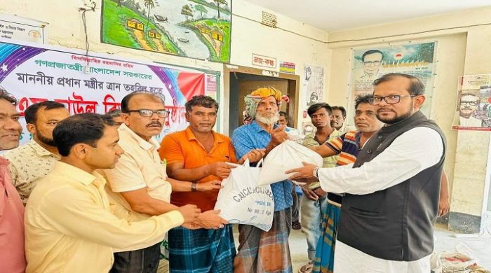 গাংনীতে ভিজিএফের চাল বিতরণ উদ্বোধন করলেন এমপি সাগর