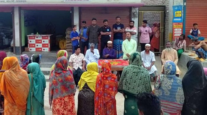 গাংনীতে কসবা ব্লাড ব্যাংক সোসাইটির ঈদসামগ্রী বিতরণ