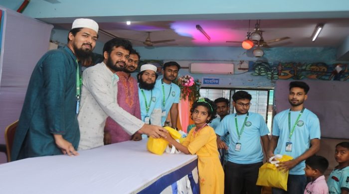 মেহেরপুর ভাবনার ঈদ আয়োজনে পাঁচ টাকায় নতুন পোশাক
