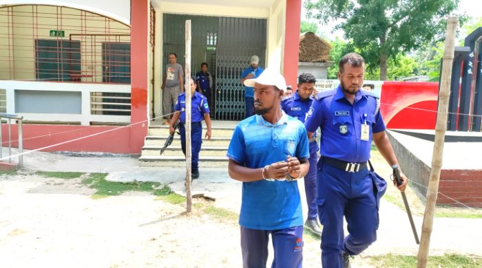 গাংনীতে এক পোলিং এজেন্টের এক মাসের কারাদণ্ড