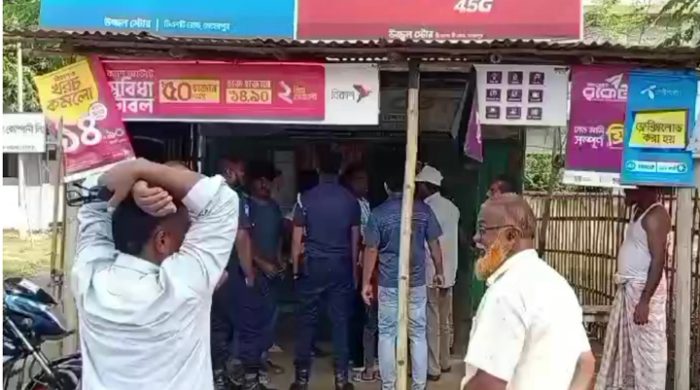 মেহেরপুর শহরে উজ্জ্বল স্টোরে চুরি