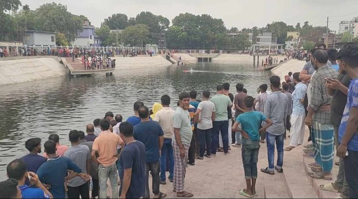 মেহেরপুর গড় পুকুরে ডুবে স্কুলছাত্রের মৃত‍্যু