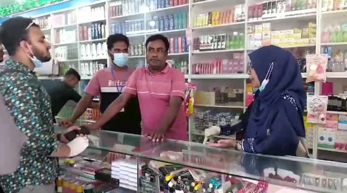 হরিণাকুণ্ডুতে বৈষম্য বিরোধী ছাত্র আন্দোলনের বাজার মনিটরিং