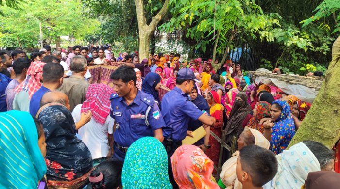 গাংনীতে ভায়ের ধারালো হাসুয়ার কোপে বোন ও ভাবী খুন