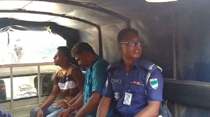 মেহেরপুরে শিশুদের ফুটবল খেলাকে কেন্দ্র করে হামলা, পিতা-পুত্র আটক