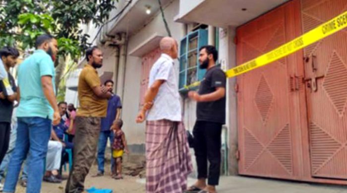 কুষ্টিয়ায় নিজের গলায় ছুরি চালিয়ে চিকিৎসকের আত্মহত্যা