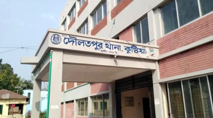 কুষ্টিয়ায় যৌথবাহিনীর অভিযানে অস্ত্রসহ একজন আটক