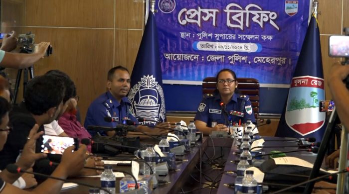 মেহেরপুরে আন্তঃজেলা ডাকাত সর্দারসহ তিন জন গ্রেফতার