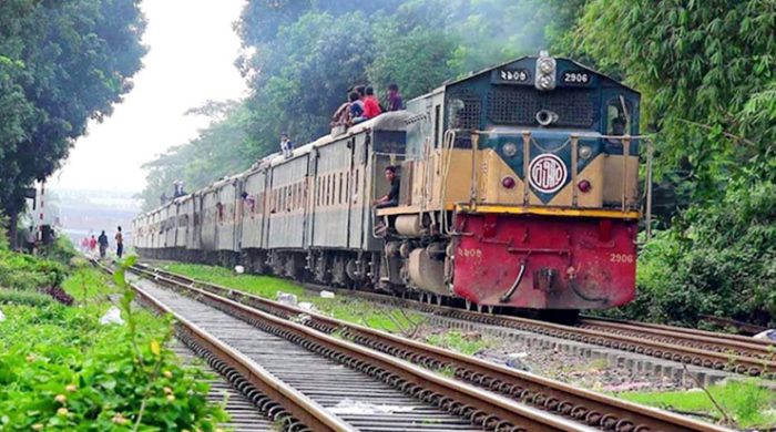 কুষ্টিয়ার মিরপুরে ট্রেনের ধাক্কায় অজ্ঞাত নারীর মৃত্যু