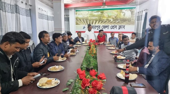 মেহেরপুর জেলা প্রেস ক্লাবের ৮ম বর্ষে পদার্পণ উপলক্ষ্যে পিঠা উৎসব