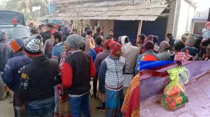 গাংনীতে মুদি দোকানের শাটারে ঝোলানো দুটি বোমা উদ্ধার