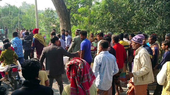 মেহেরপুরে কচুরিপানার নিচ থেকে মধ্যবয়সী নারীর মরদেহ উদ্ধার