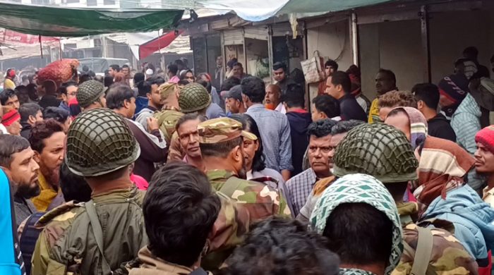 মেহেরপুরে খুচরা সবজি ব্যবসায়ীদের বিক্ষোভ