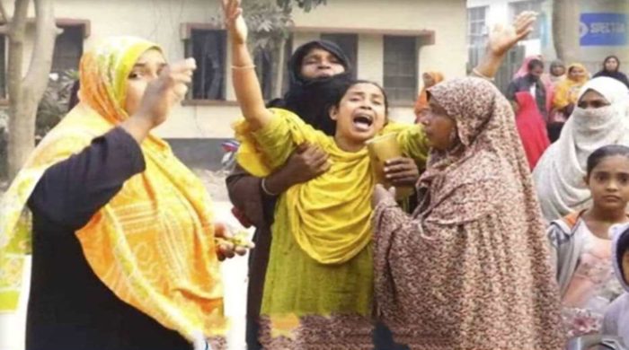 হরিণাকুন্ডুতে ওয়াজ মাহাফিলকে কেন্দ্র করে বিএনপির দুই গ্রুপের সংঘর্ষে নিহত-১