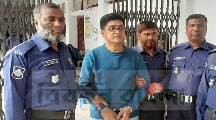 সাবেক জনপ্রশাসন মন্ত্রী ফরহাদ হোসেনের ভাই মৃদুলের জেল জরিমানা