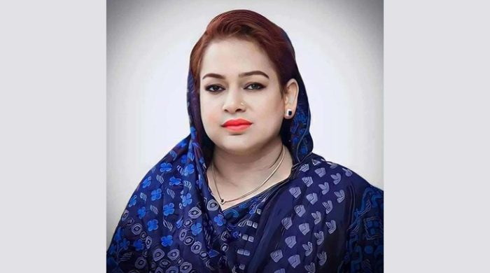 মেহেরপুরে সাবেক জনপ্রশাসন মন্ত্রী পত্নী মোনালিসাকে গ্রেফতারের নির্দেশ