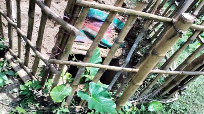 দৌলতপুরে শ্মশান থেকে মাথা খুলি চুরির অভিযোগ