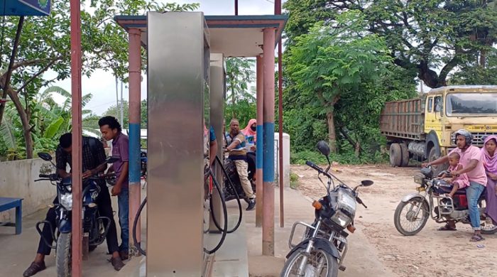 ১০ দফা দাবিতে মেহেরপুরে পাম্প মালিক ঐক্য পরিষদের ধর্মঘট চলছে