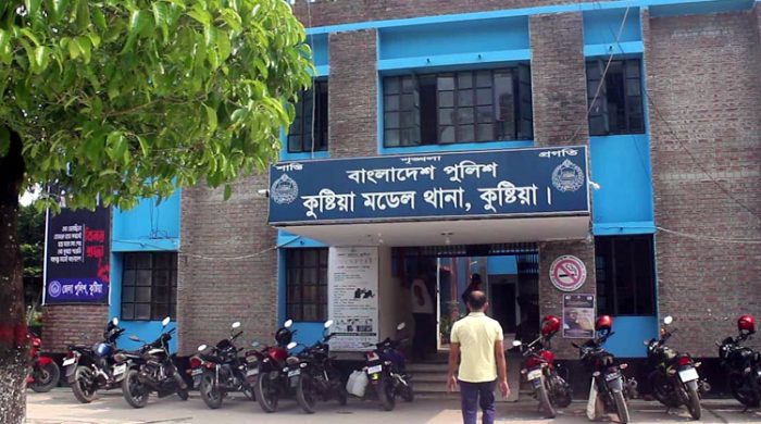 কুষ্টিয়ায় নারী চিকিৎসককে মারধরের ঘটনায় মামলা