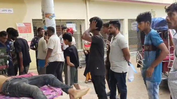 গাংনীতে অবৈধ যান নসিমন উল্টে একজন নিহত