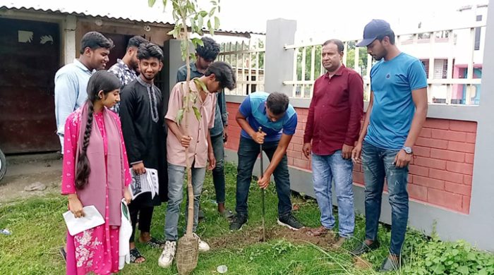 গাংনীতে বিশ্ব পরিবেশ দিবস উপলক্ষে বৃক্ষরোপণ কর্মসূচি