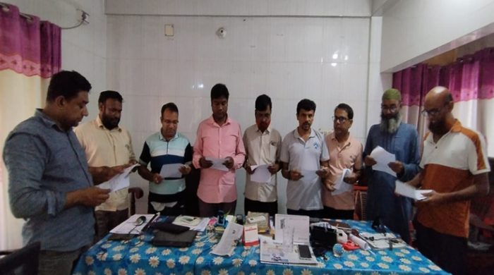 গাংনী প্রেসক্লাবের নব নির্বাচিত কমিটির শপথ গ্রহণ