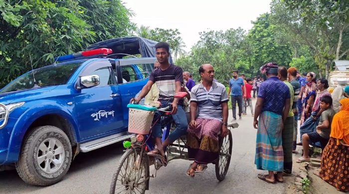 এবার গাংনীতে বাঁশ ব্যবসায়ীর বাড়িতে ডাকাতি