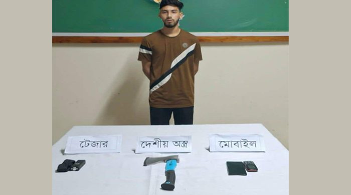 মেহেরপুরে শাকিল গ্যাংয়ের সদস্য আলবাপ দেশীয় অস্ত্রসহ আটক