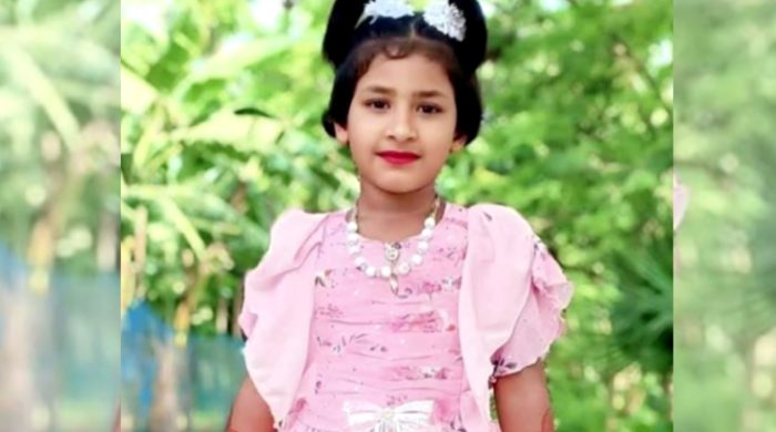 মিরপুরে বাড়ির পাশের ডোবা থেকে কন্যা শিশুর মরদেহ উদ্ধার